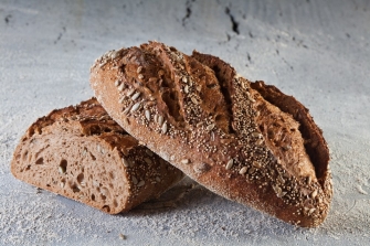לחם שאור גרעינים 100% חיטה מלאה